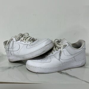 Nike Air Force 1 07 'Triple White US Size 8 CW2288-111 White/White/White